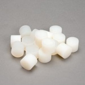 3M 7010367962 - 3M Sprayable Hot Melt Adhesive 6111HT, Blue, Chips, Gaylord, 850 lb/IBC