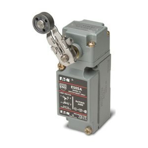 Eaton E50AR16P100 Heavy-Duty Plug-In Limit Switch