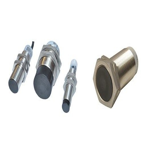 Eaton E56MBCD10A20L Inductive Proximity Sensor